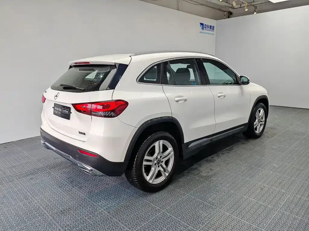 Mercedes-Benz GLA — фото 9