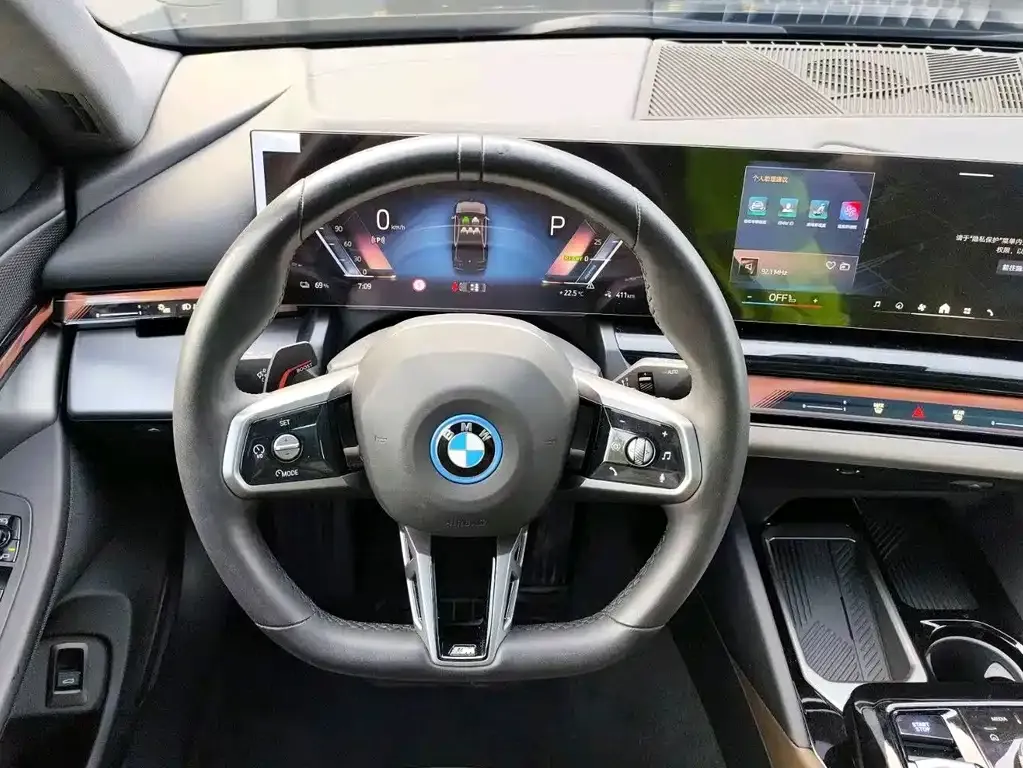 BMW i5 — фото 4