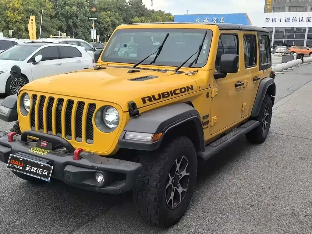 Jeep Wrangler — фото 1