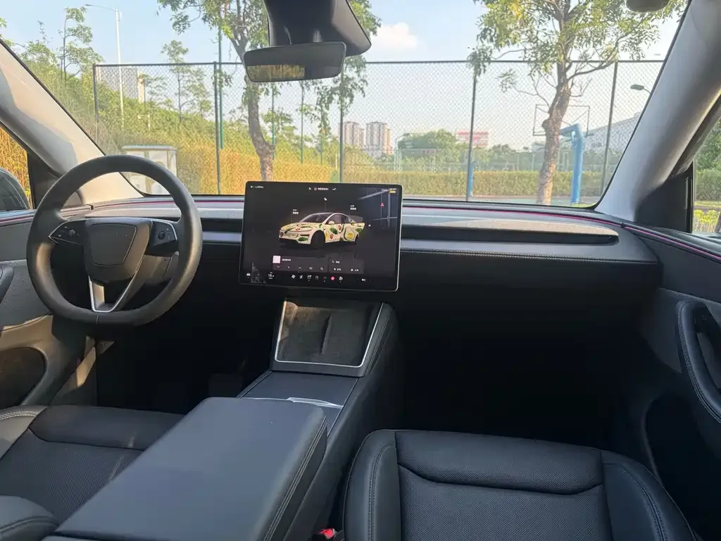 Tesla Model Y — фото 6