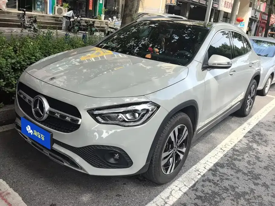 Mercedes-Benz GLA — фото 1