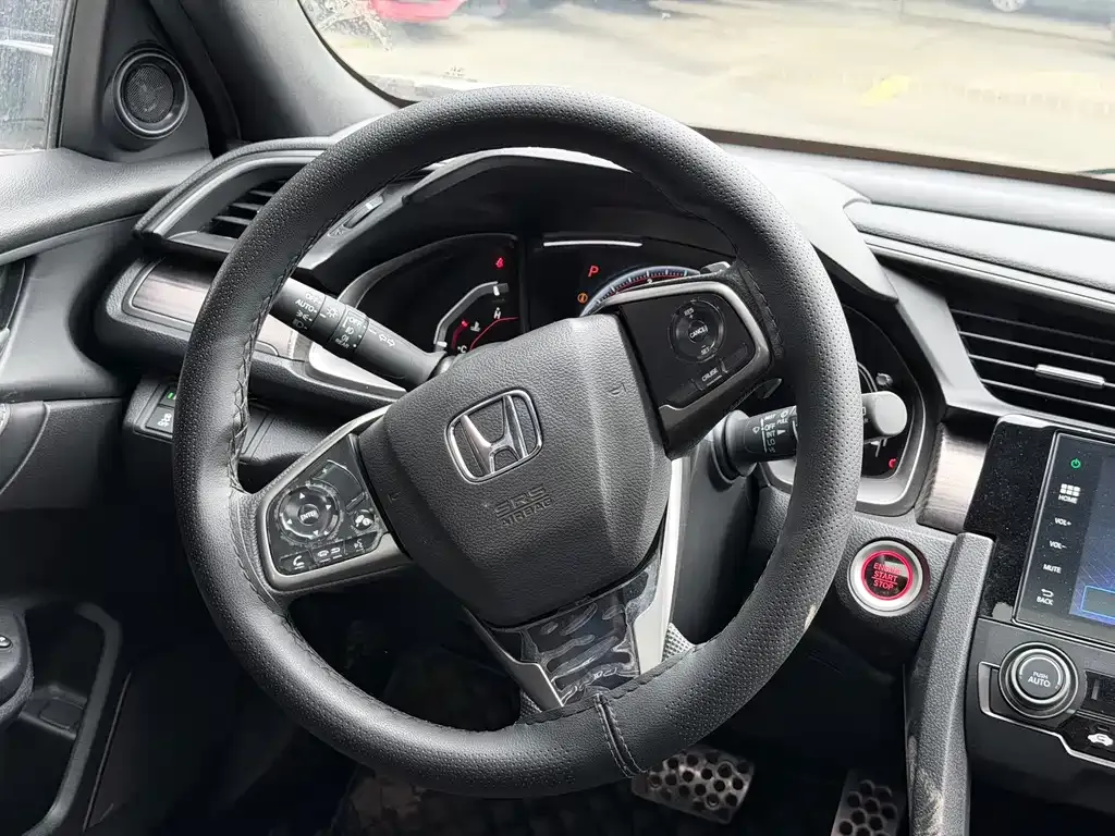 Honda Civic — фото 10