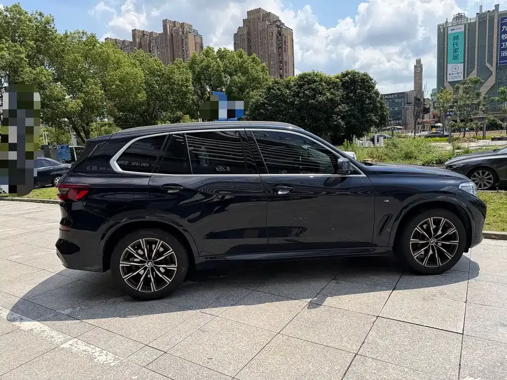 BMW X5 (Import) — фото 4