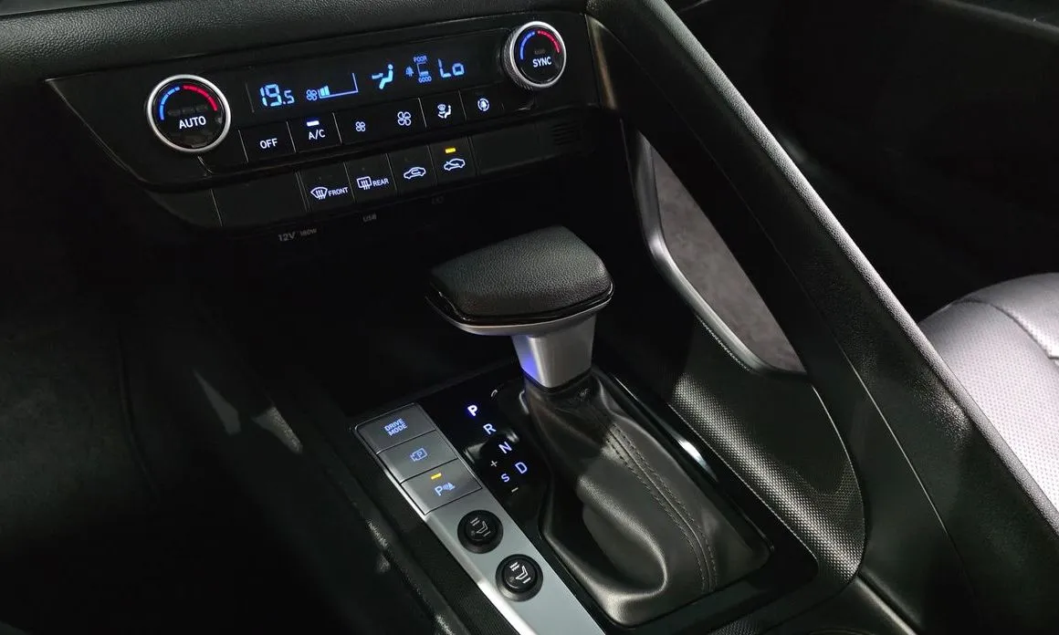 Hyundai AVANTE — фото 4
