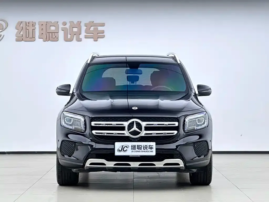 Mercedes-Benz GLB — фото 2