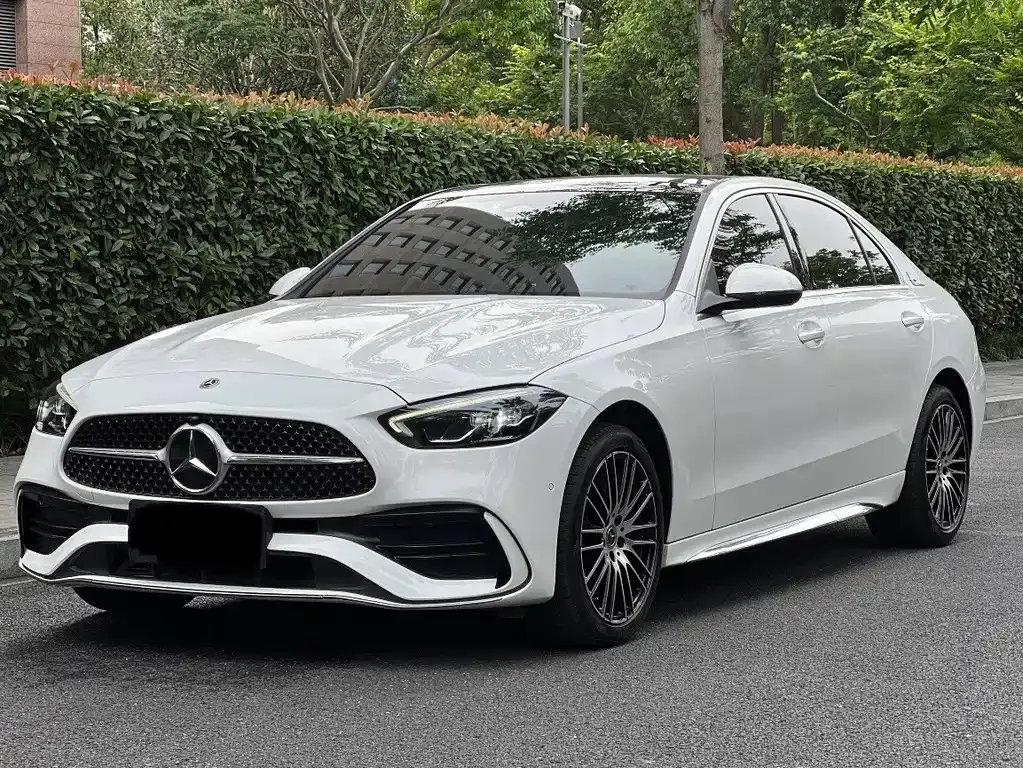 Mercedes-Benz C-Class — фото 1
