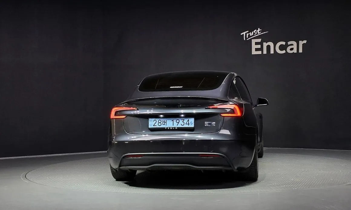 Tesla Model 3 — фото 5