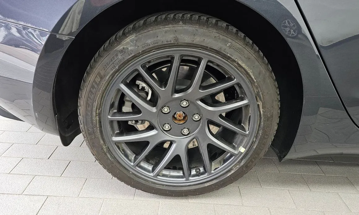 Tesla Model 3 — фото 10