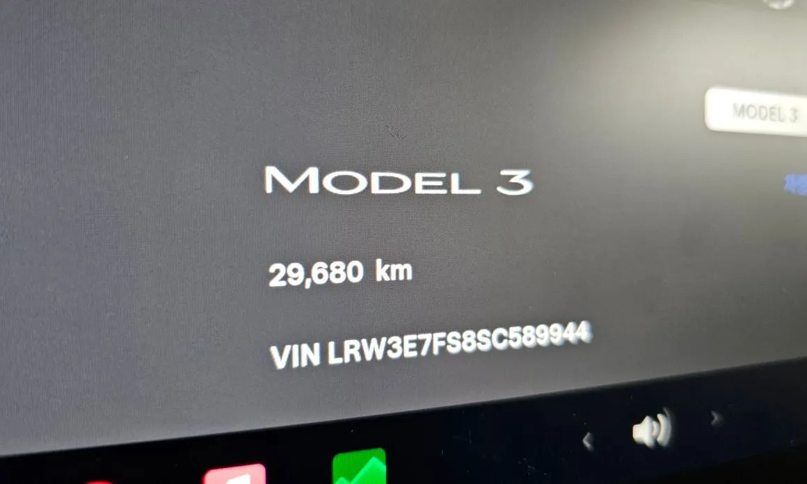 Tesla Model 3 — фото 4