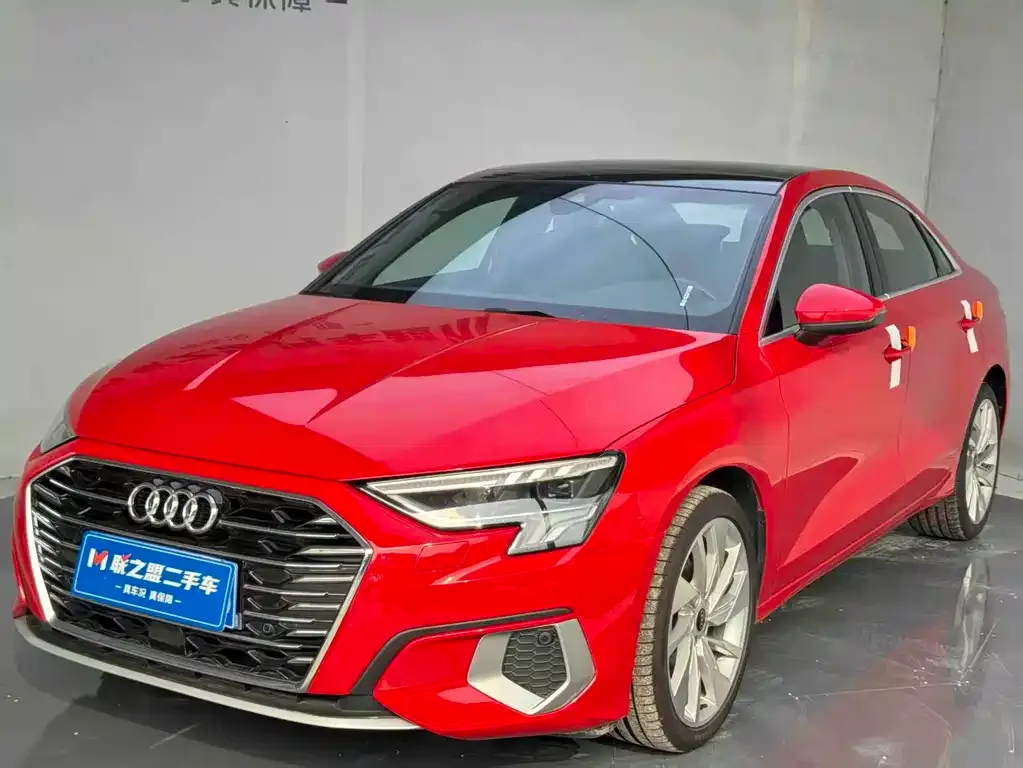 Audi A3 — фото 1