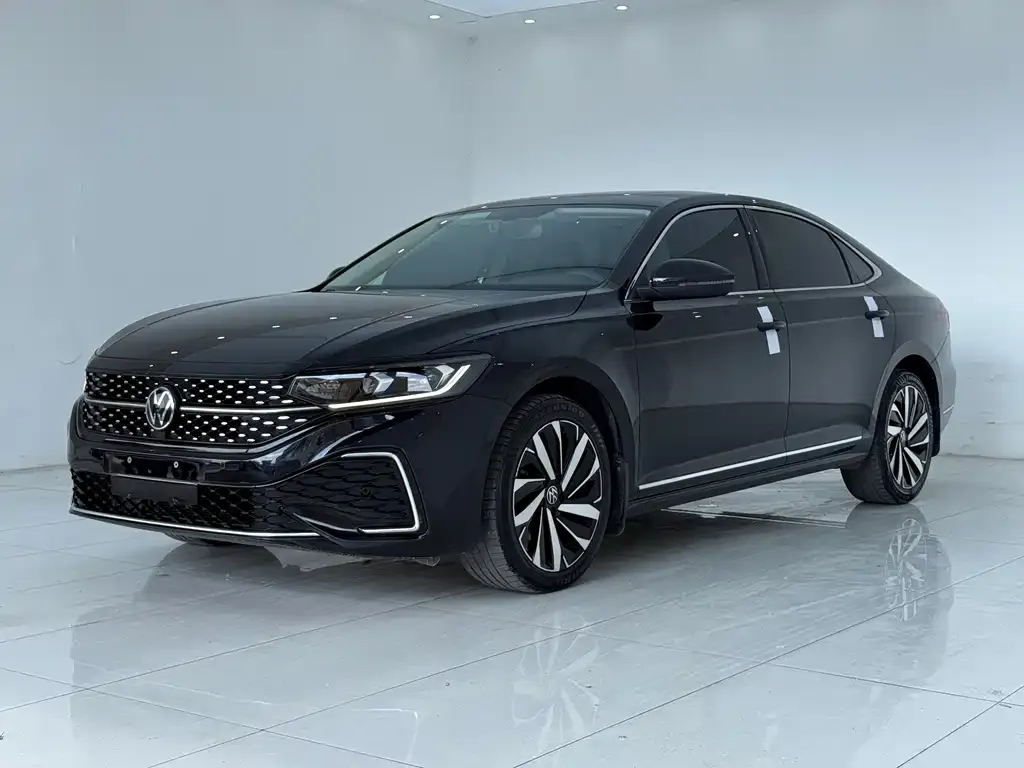 Volkswagen Passat — фото 4
