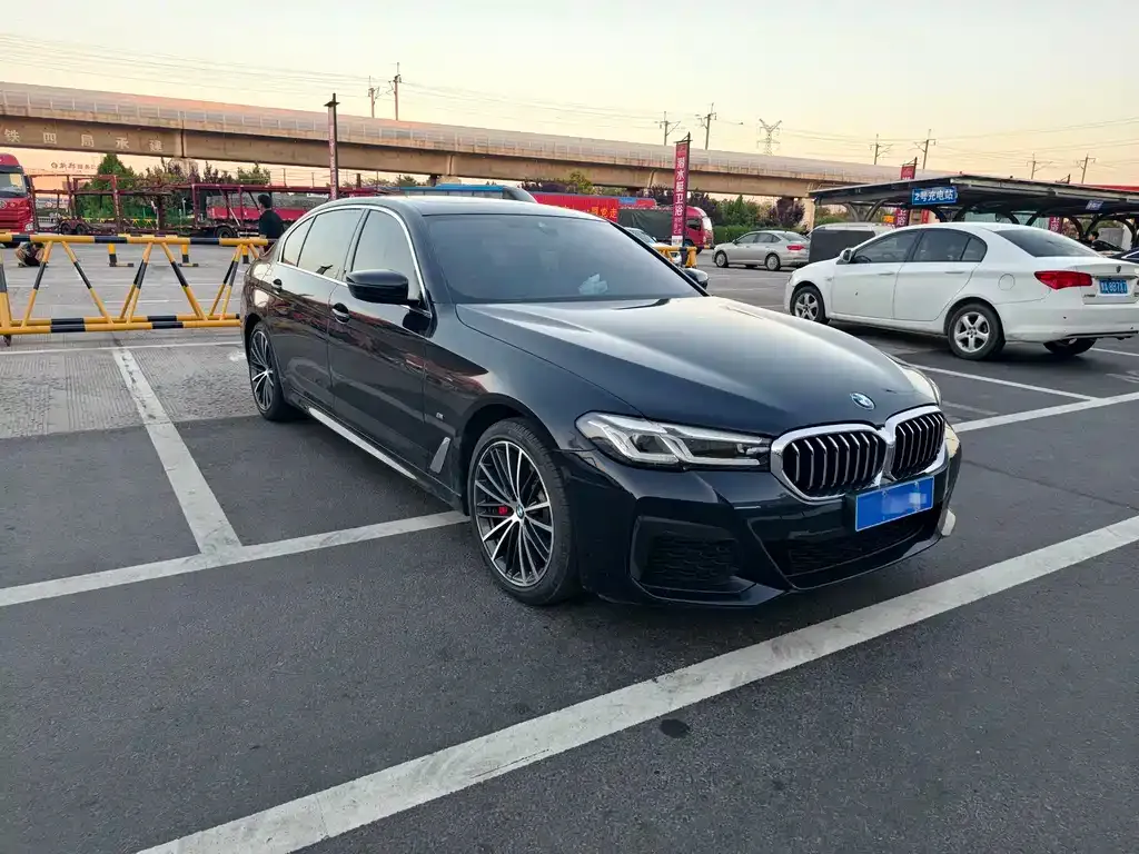 BMW 5 Series — фото 4