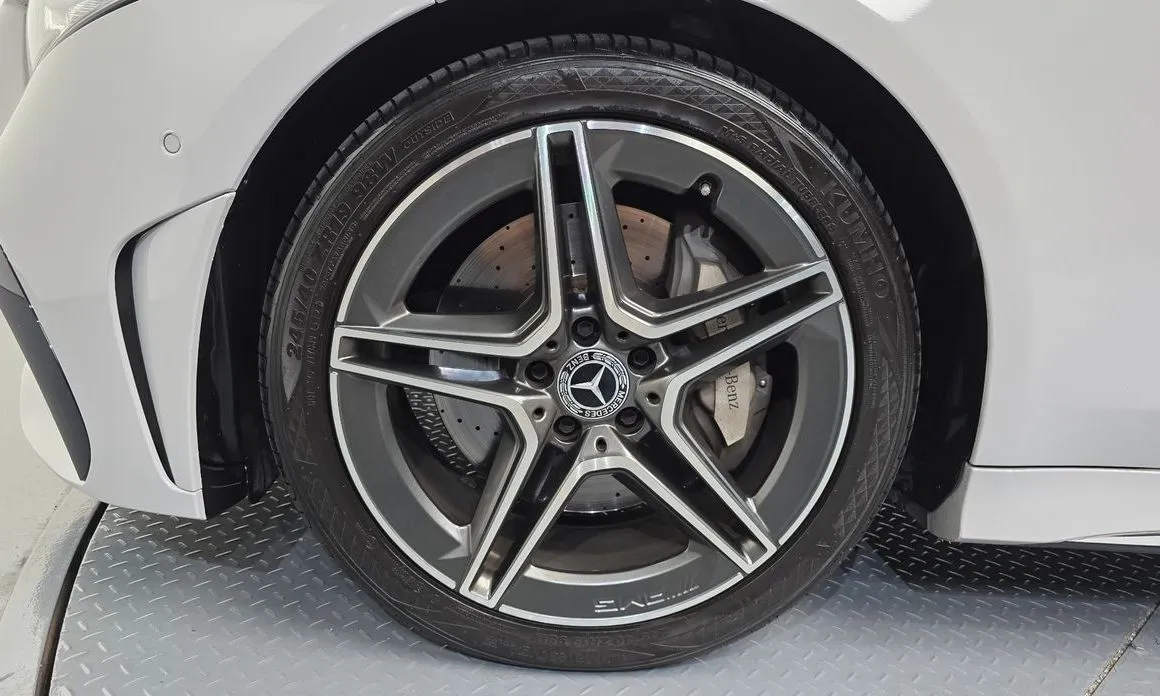 Mercedes-Benz CLS-Class — фото 10