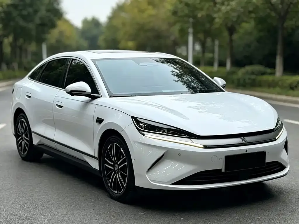 BYD Qin L — фото 10
