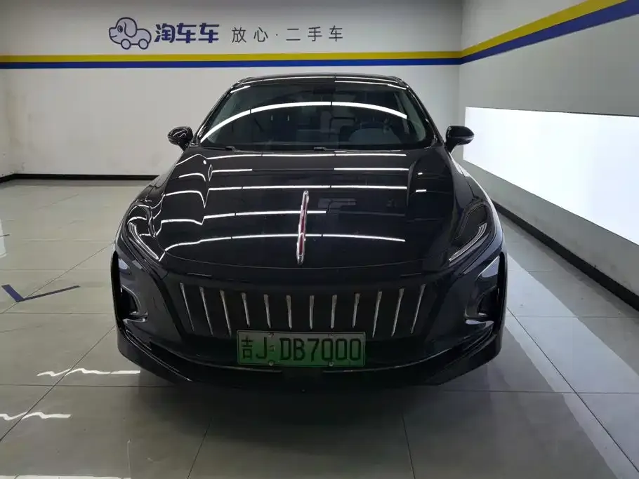 Hongqi E-QM5 — фото 5