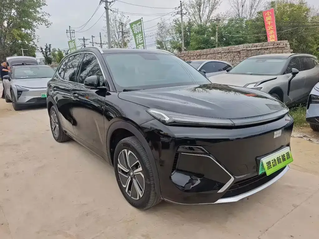 Geely Galaxy Xingjian 7 — фото 1