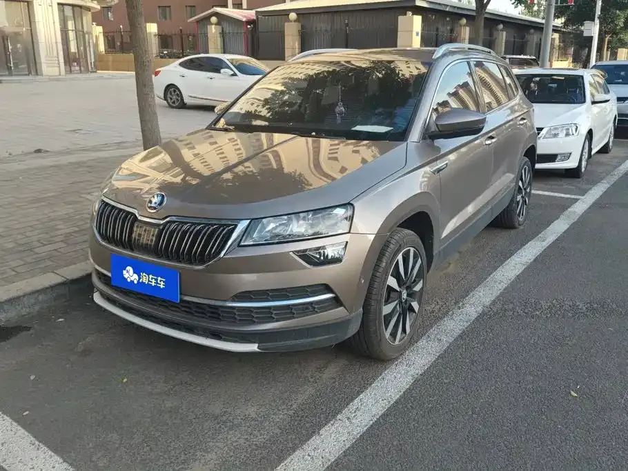 Skoda Karoq — фото 1