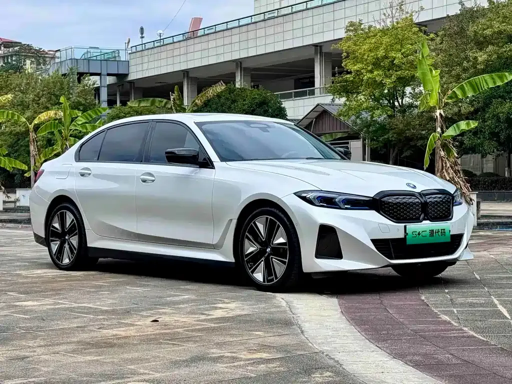 BMW i3 — фото 9