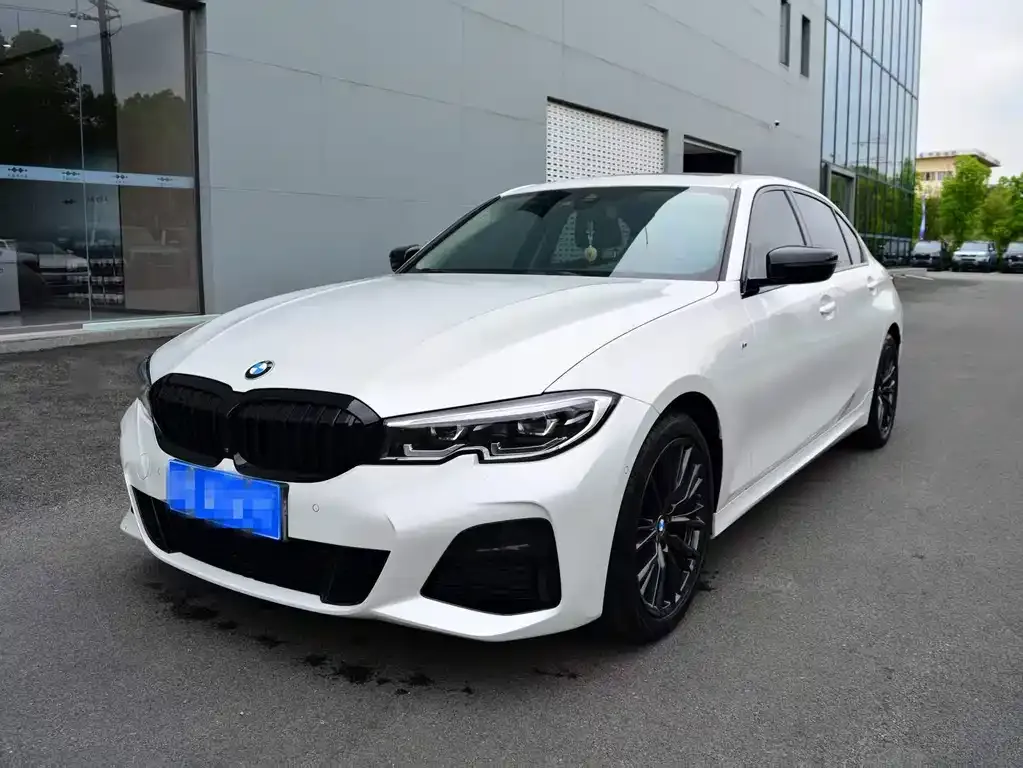 BMW 3 Series — фото 1