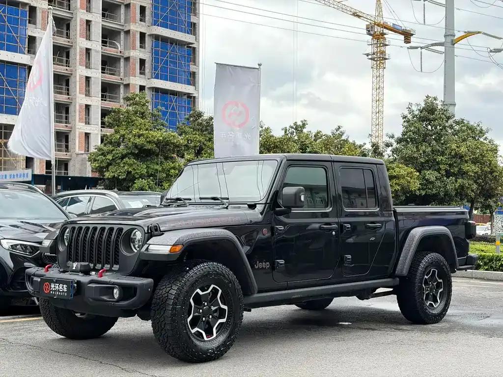 Jeep Gladiator — фото 1