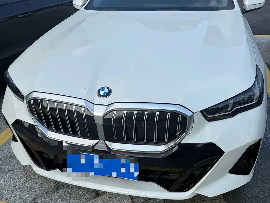 BMW 5 Series (Import) — фото 1
