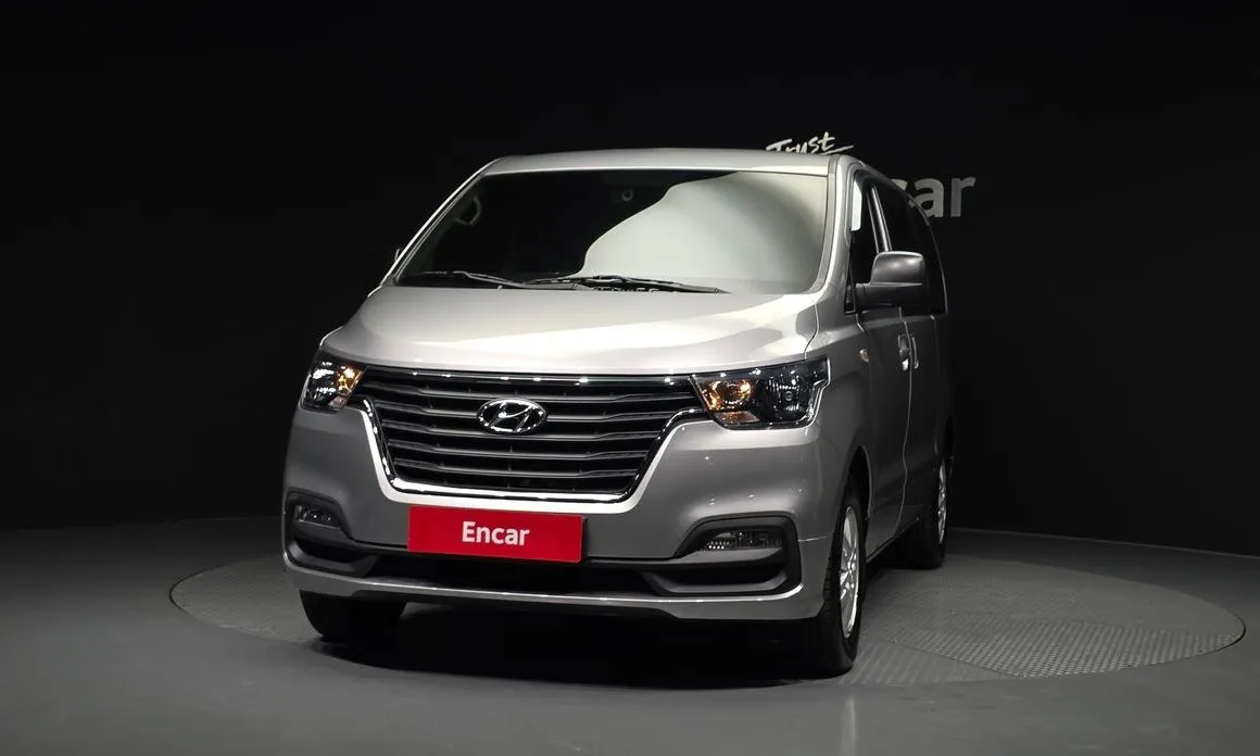 Hyundai Starex — фото 2
