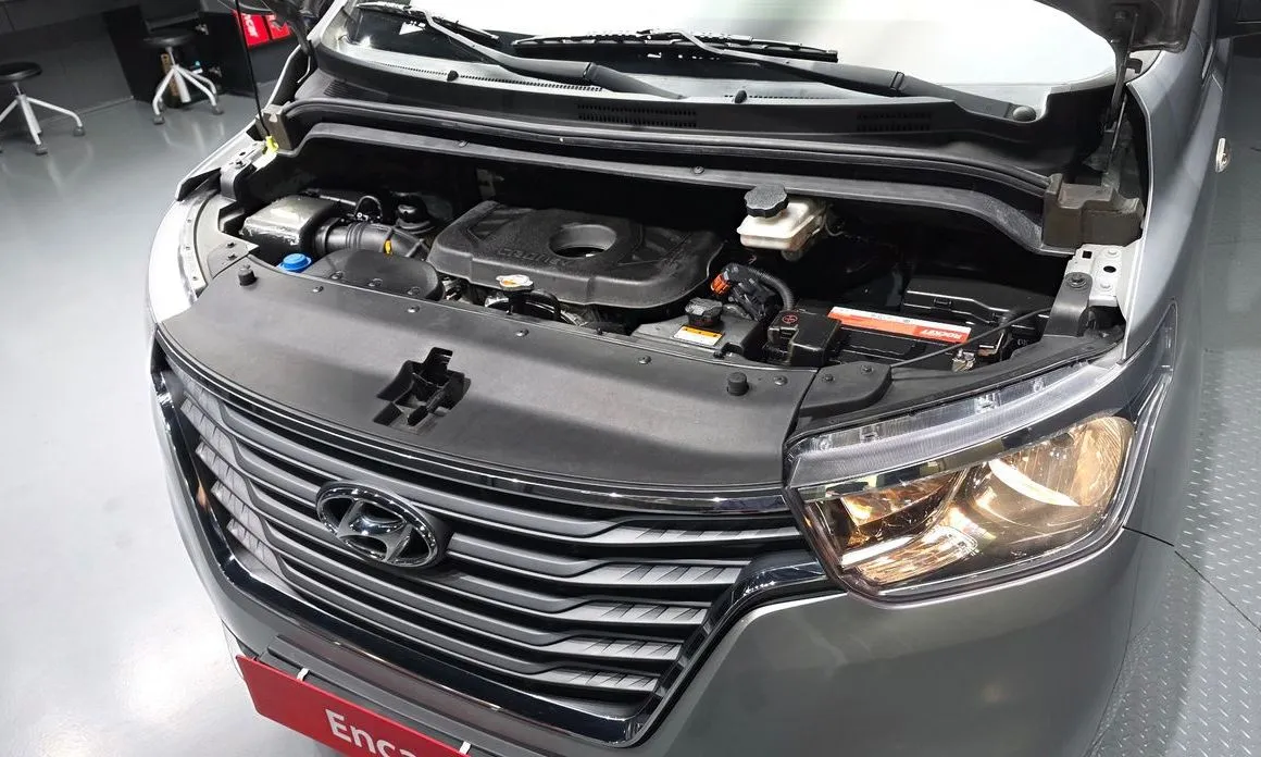 Hyundai Starex — фото 10