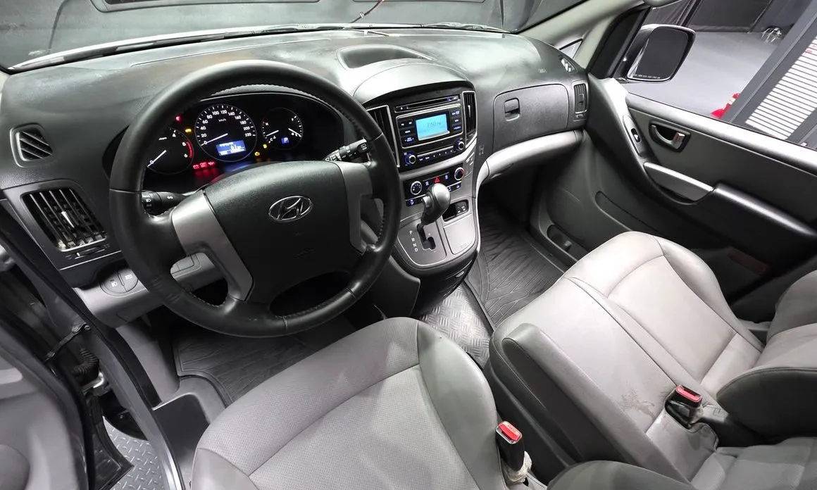 Hyundai Starex — фото 6