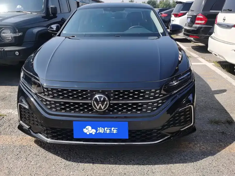 Volkswagen Passat — фото 8