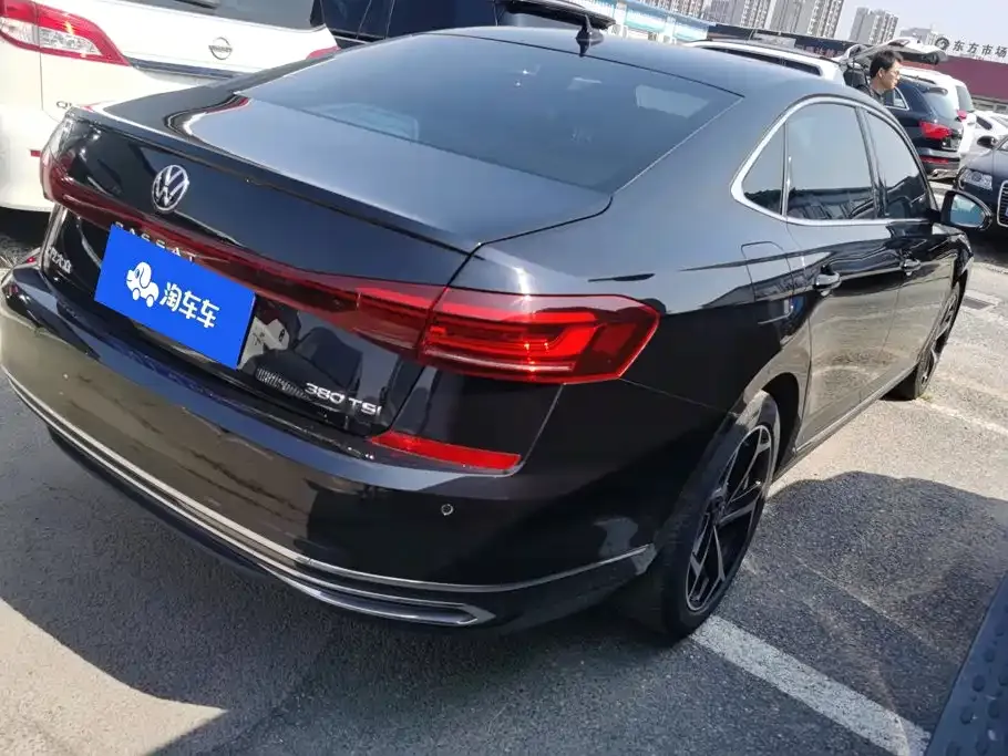 Volkswagen Passat — фото 5