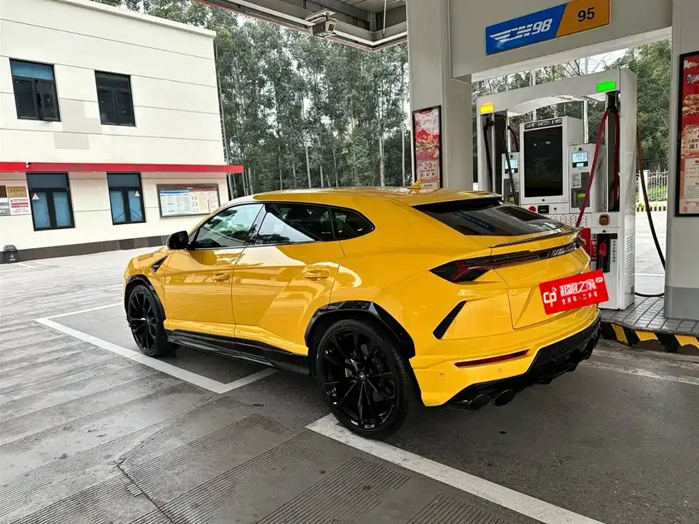 Lamborghini Urus — фото 5