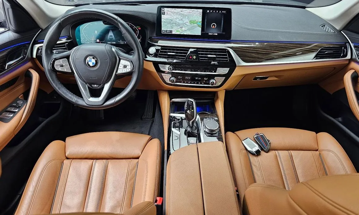 BMW 5-Series — фото 10
