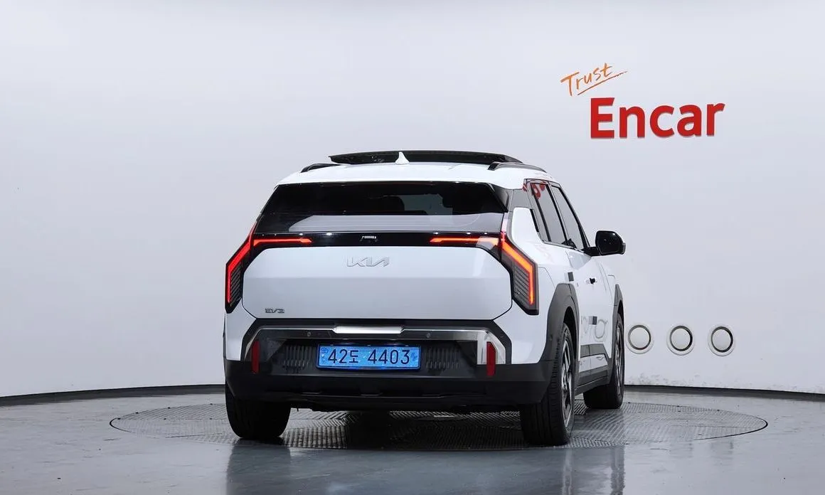 Kia EV3 — фото 3