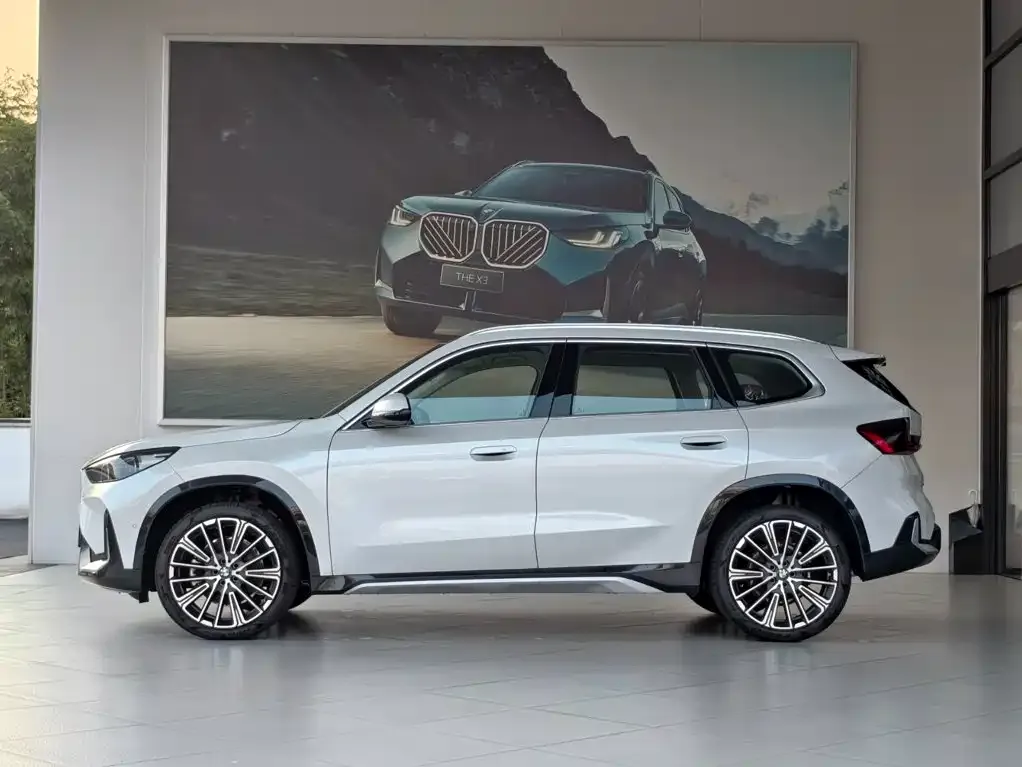 BMW X1 — фото 5