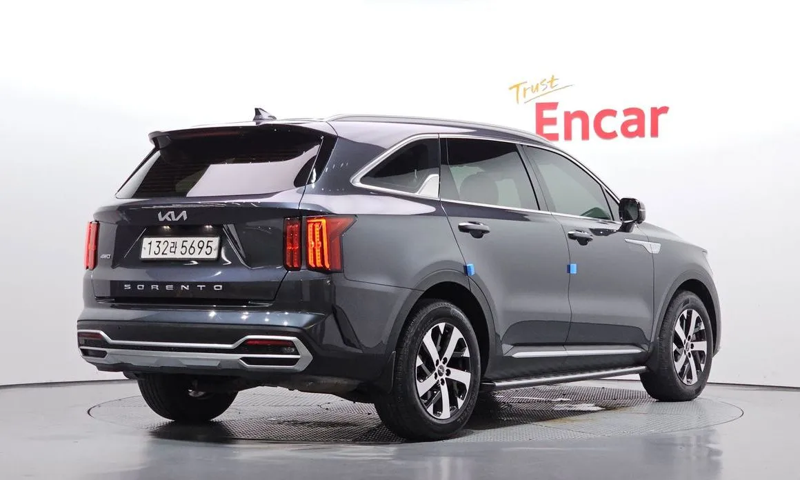 Kia Sorento — фото 9