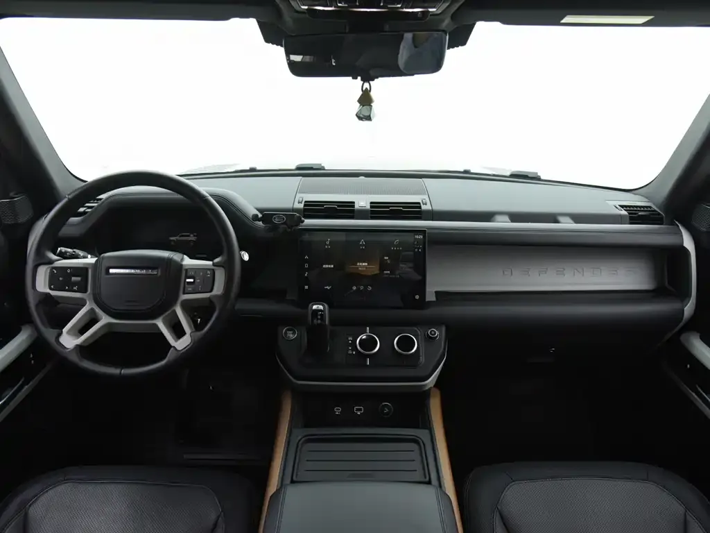 Land Rover Defender — фото 8