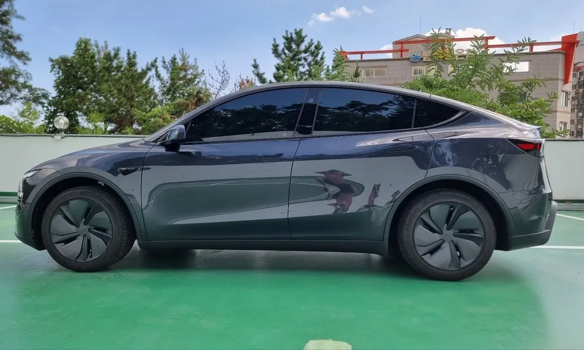 Tesla Model Y — фото 9
