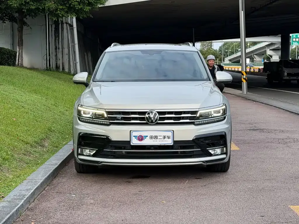 Volkswagen Tiguan L — фото 3