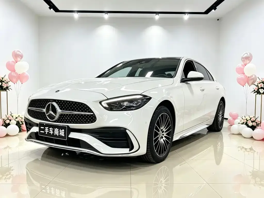 Mercedes-Benz C-Class — фото 1
