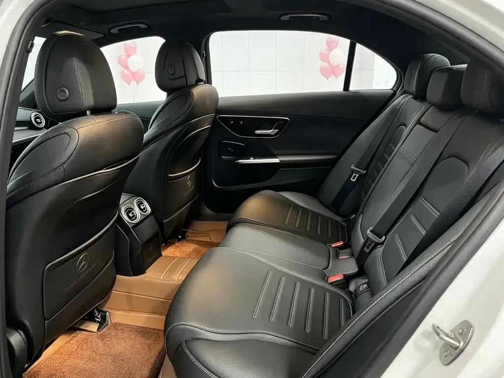 Mercedes-Benz C-Class — фото 10