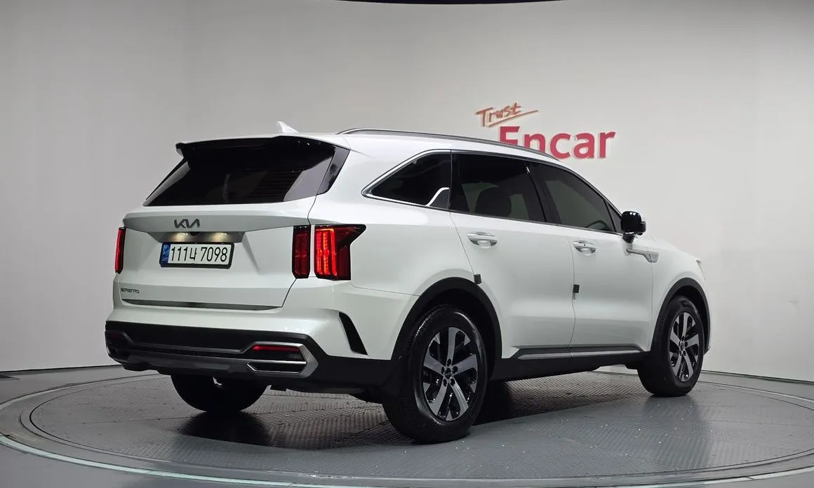 Kia Sorento — фото 6