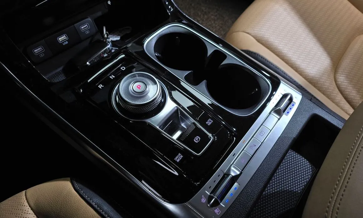 Kia Carnival — фото 10