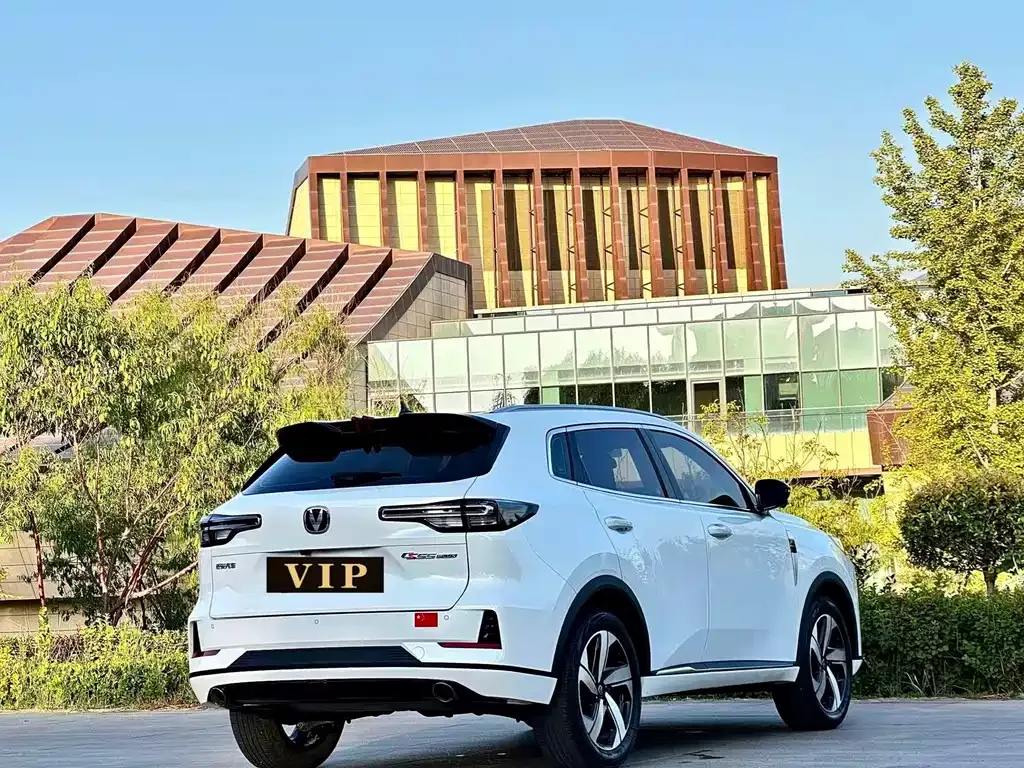 Changan CS55PLUS — фото 10