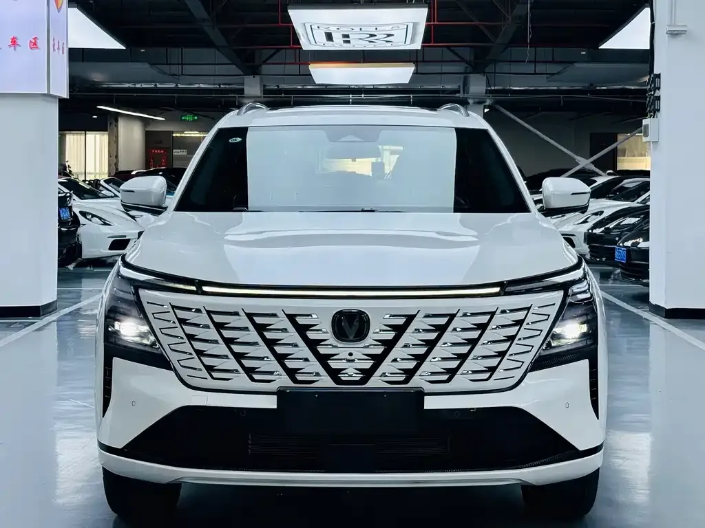 Changan CS75 PLUS — фото 6
