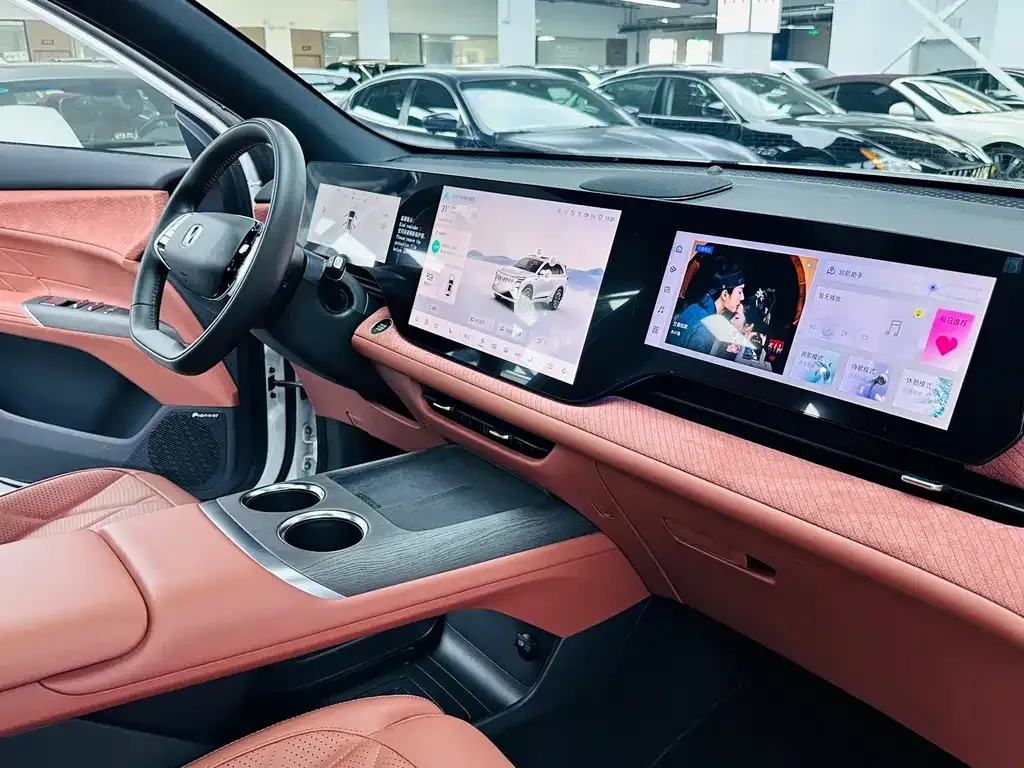 Changan CS75 PLUS — фото 4