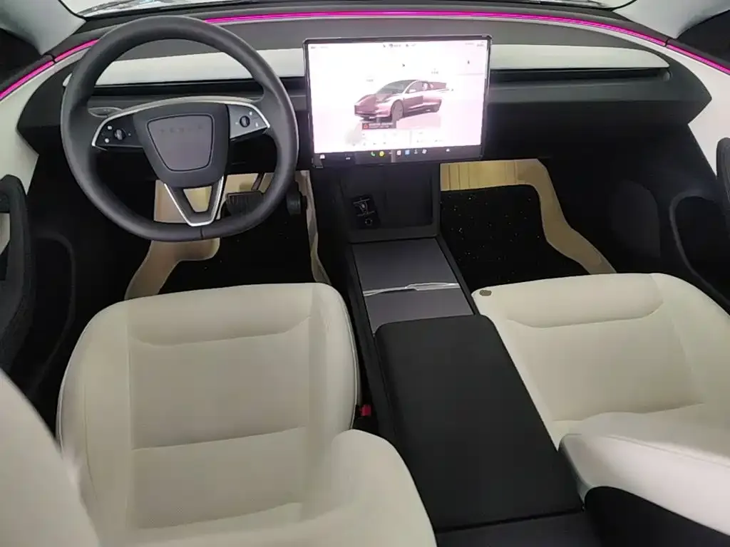 Tesla Model 3 — фото 4