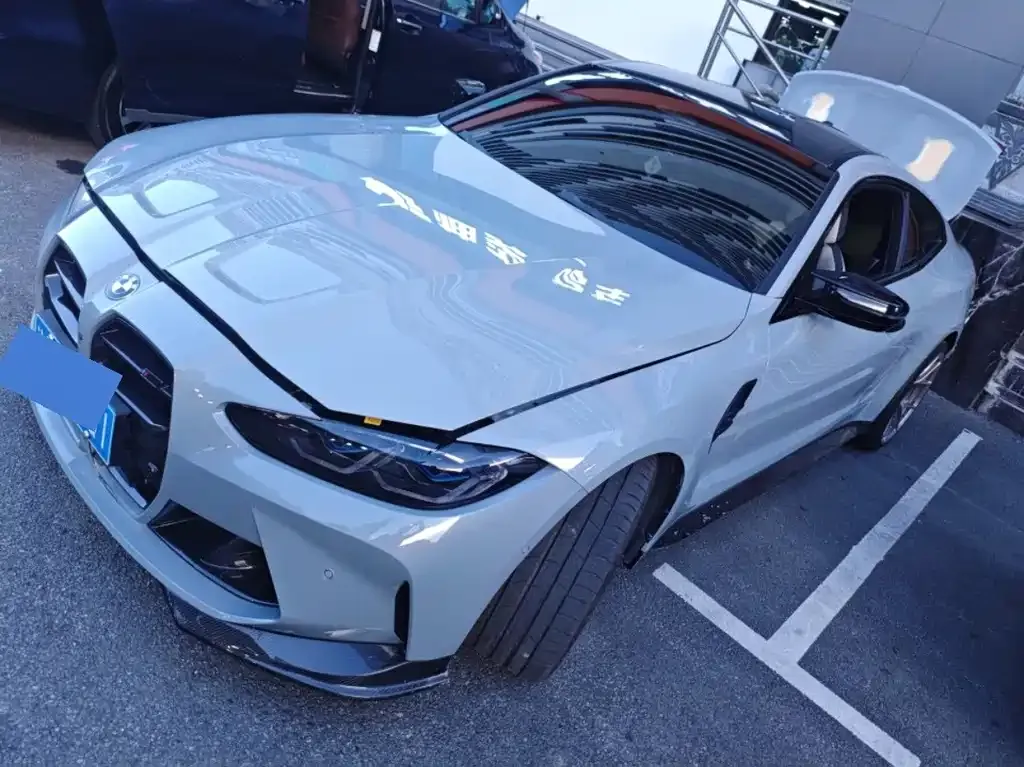 BMW M4 — фото 1