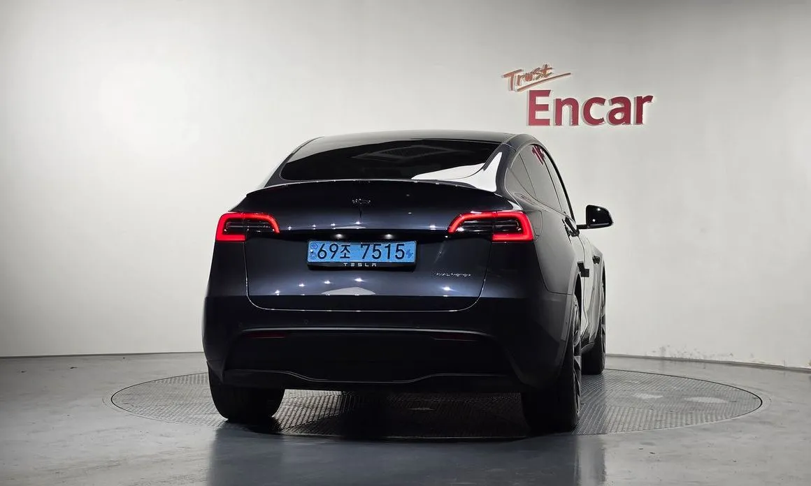 Tesla Model Y — фото 4