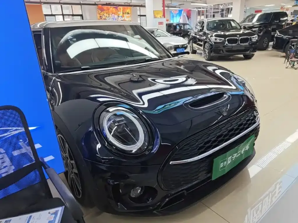 MINI Clubman — фото 5