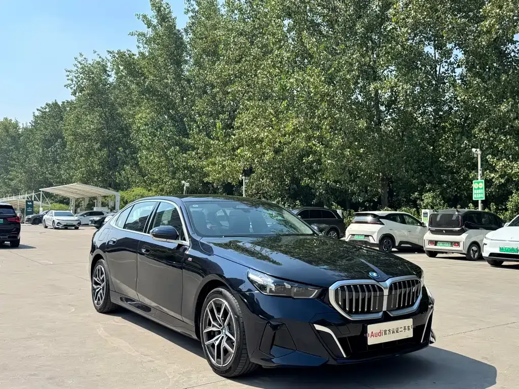 BMW i5 — фото 6